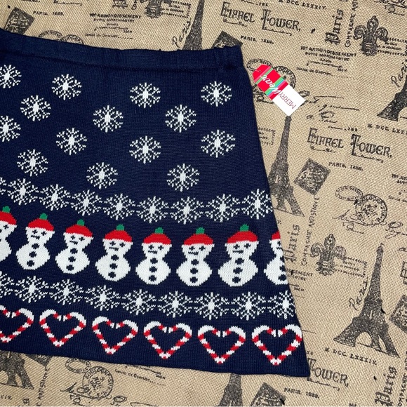 Merry Wear NWT! Junior Navy/White Christmas Skirt Size L - Picture 3 of 8